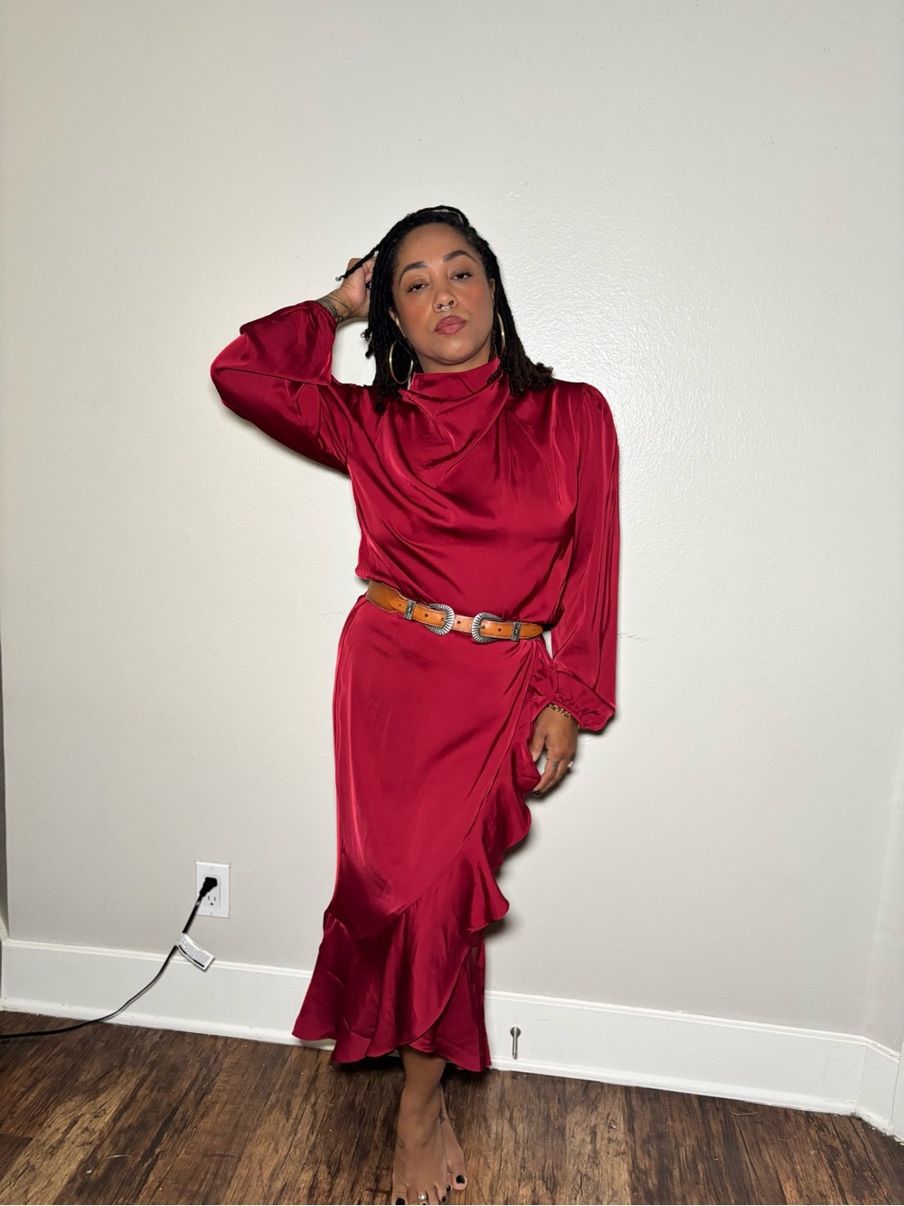 KIRUNDO Red Satin Long-Sleeve Midi Dress